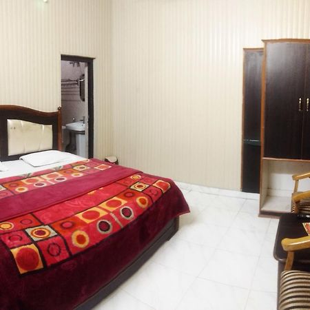 Hotel Ashok Харидвар Экстерьер фото